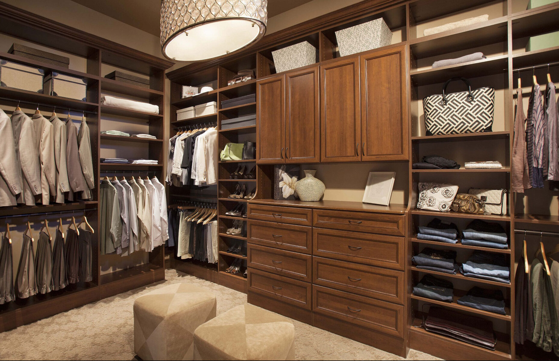 WalkIn vs. ReachIn Closets Which One Is Right for Me? A&E Millwork